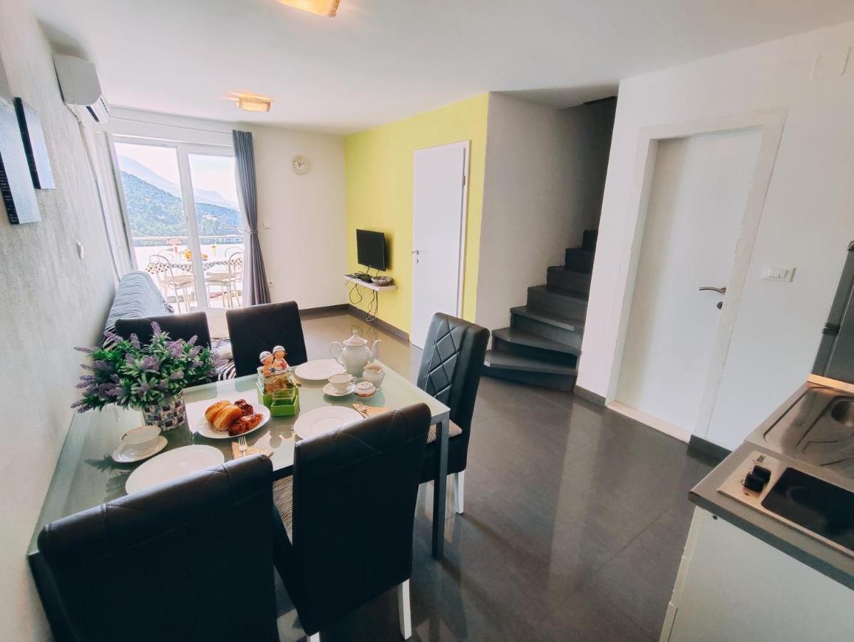 Apartmani Nada Mustapic Brela Bagian luar foto