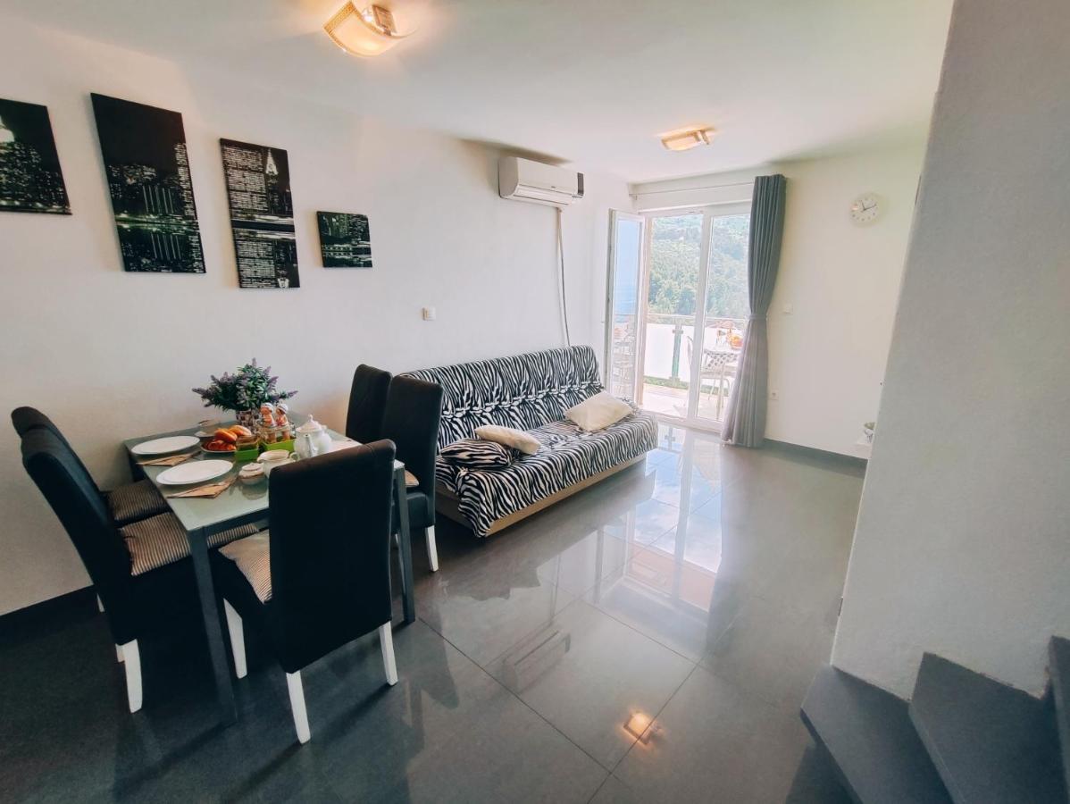 Apartmani Nada Mustapic Brela Bagian luar foto
