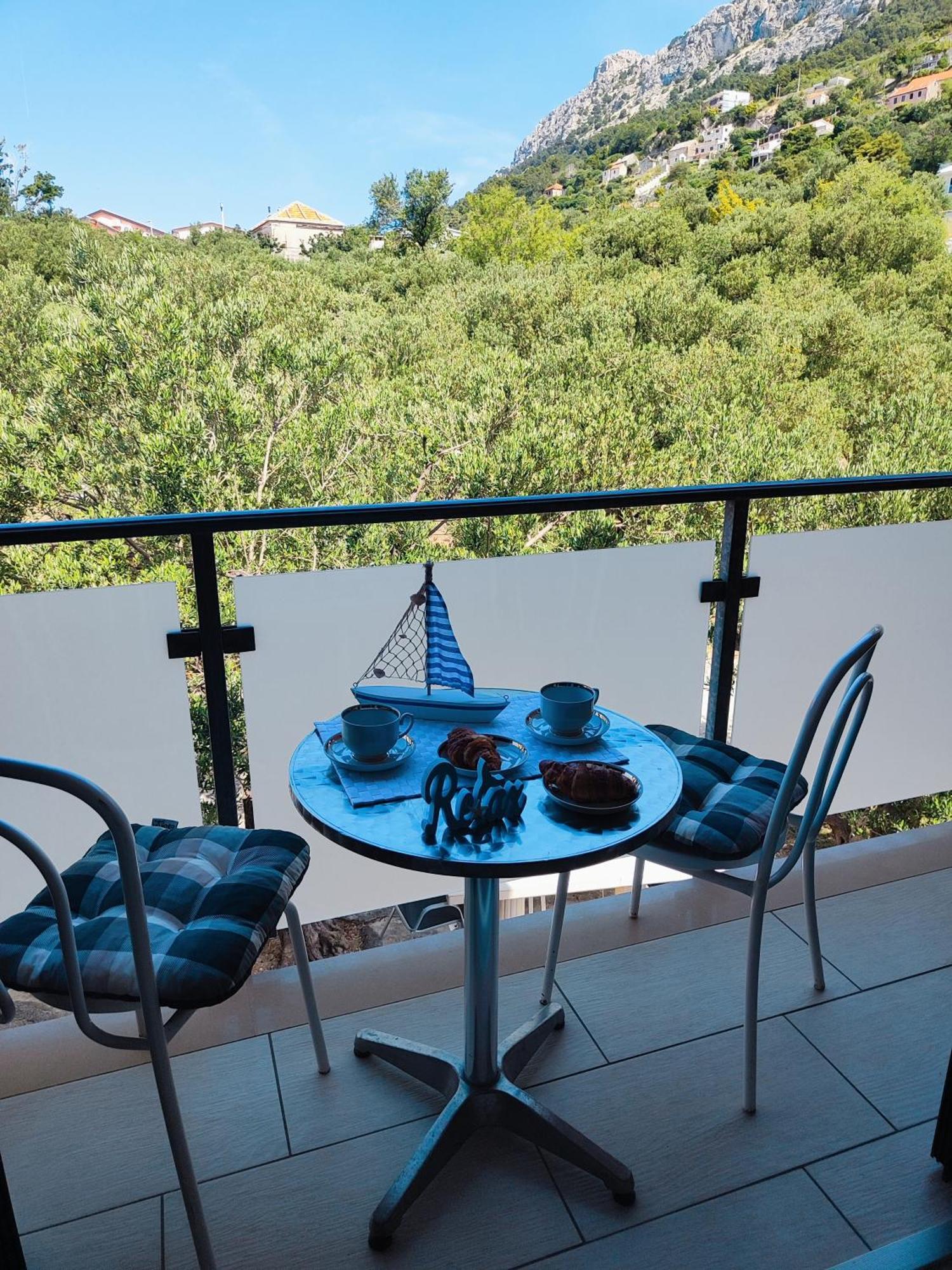 Apartmani Nada Mustapic Brela Bagian luar foto